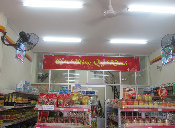 Thi công cửa hàng Vissan 123 Trần Hữu Trang